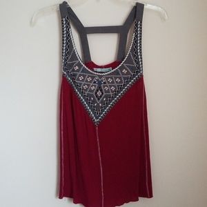Maroon tanktop